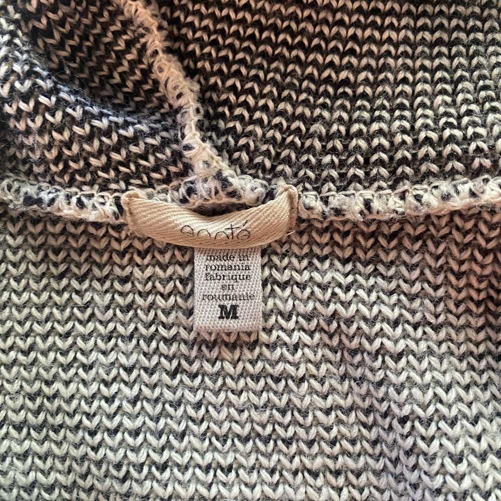Ecoté Cardigan - Picture 6 of 7